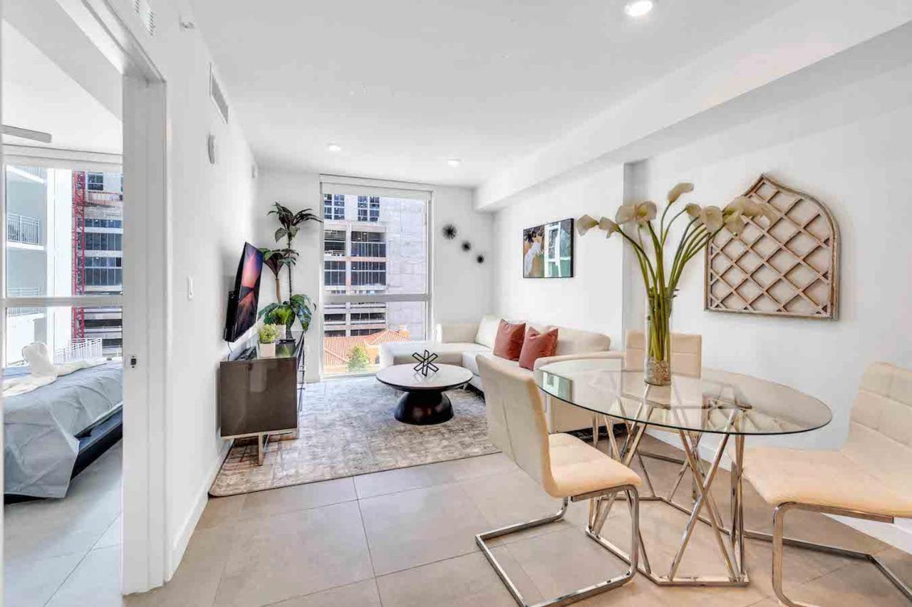 Апартаменты Modern Unit In Downtown Miami With Free Parking Экстерьер фото
