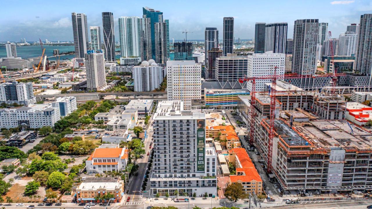 Апартаменты Modern Unit In Downtown Miami With Free Parking Экстерьер фото