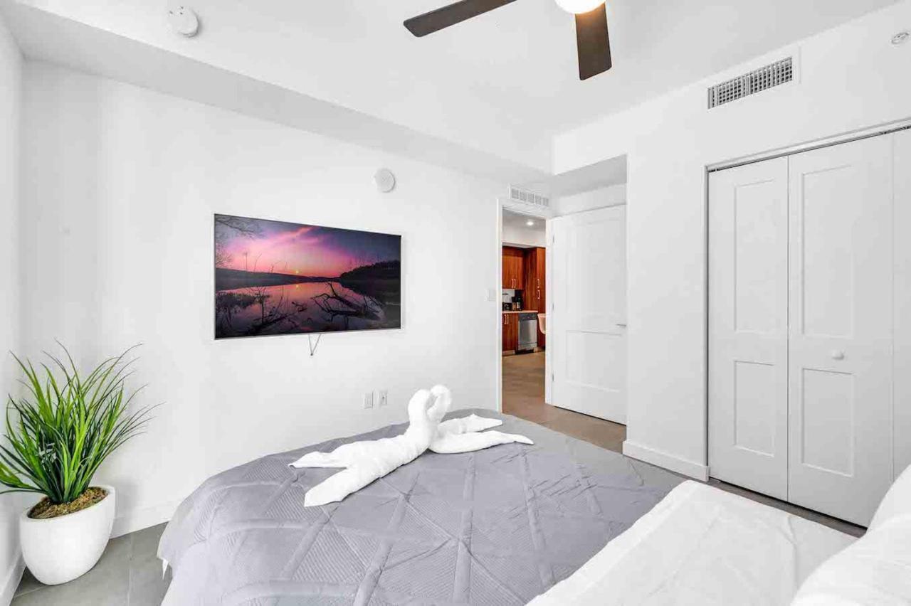 Апартаменты Modern Unit In Downtown Miami With Free Parking Экстерьер фото